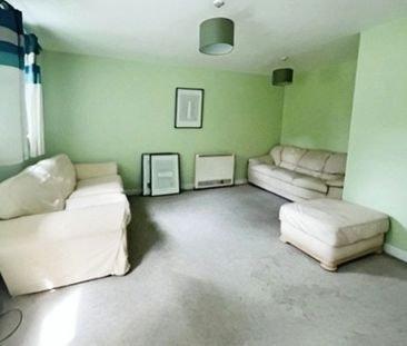 NEVENDON, BASILDON - Photo 5