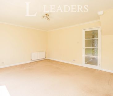 3 bedroom house to rent Gainsborough Drive, Selsey, Chichester, PO20 - Photo 1