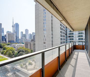 For Lease - 111 Elizabeth Street Unit# 1711, Toronto, Ontario - Photo 1