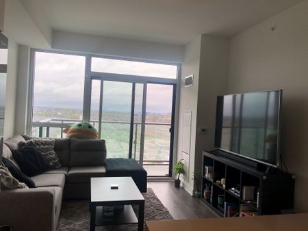For Lease - 75 Oneida Crescent Unit# 1606, Richmond Hill, Ontario - Photo 4