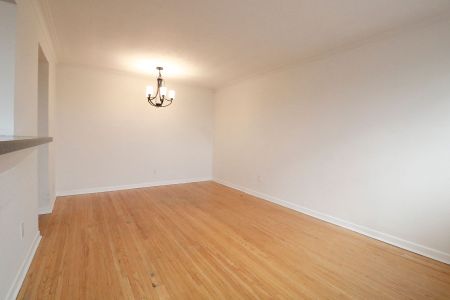 For Lease - 866 Davenport Road Unit# Main, Toronto, Ontario - Photo 4