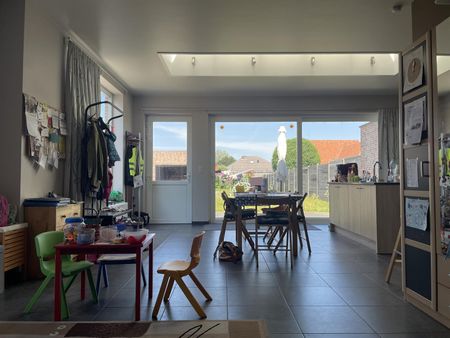 Gezinswoning 4 slaapkamers met tuin en garage - Photo 3