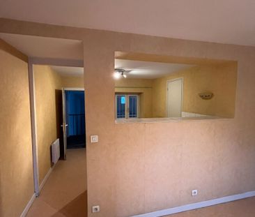 Location Appartement 1 pièce 22m² - Photo 2