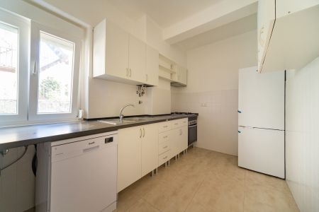 Exclusive offer for rent of a fully renovated 2 bedroom flat, like new, on Estrada de Benfica / next to the wall of the Lisbon Zoo. - Photo 5