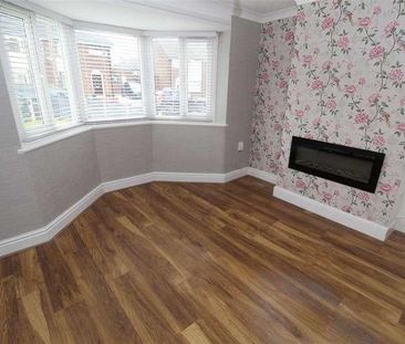Rossall Avenue, Aintree Village, Liverpool, L10 - Photo 1
