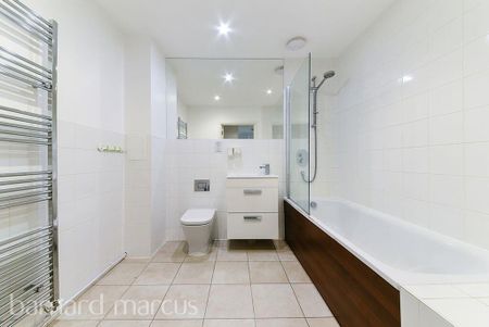 Grahame Park Way - Photo 4