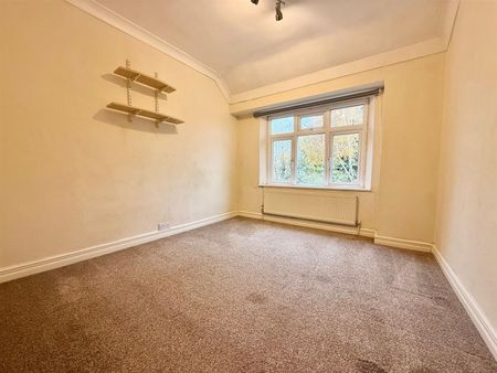 Gresham Road, Hillingdon, UB10 - Photo 5