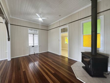 112 Churchill Street, Maryborough - Photo 4