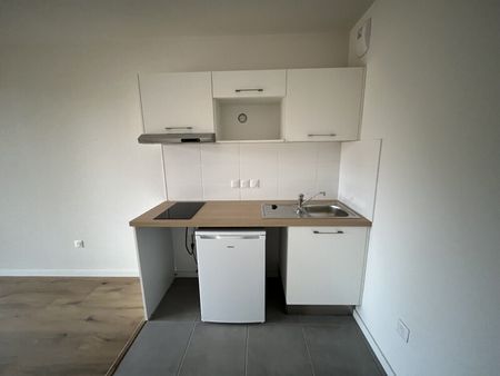 Location Appartement 2 pièces 41m² EAUNES 31600 - Photo 3