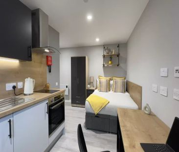 Platinum Studio - Photo 2