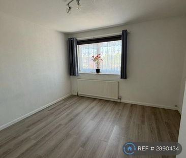 4 bedroom end of terrace house to rent - Photo 3
