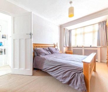 3 bedroom semi-detached house to rent - Photo 6