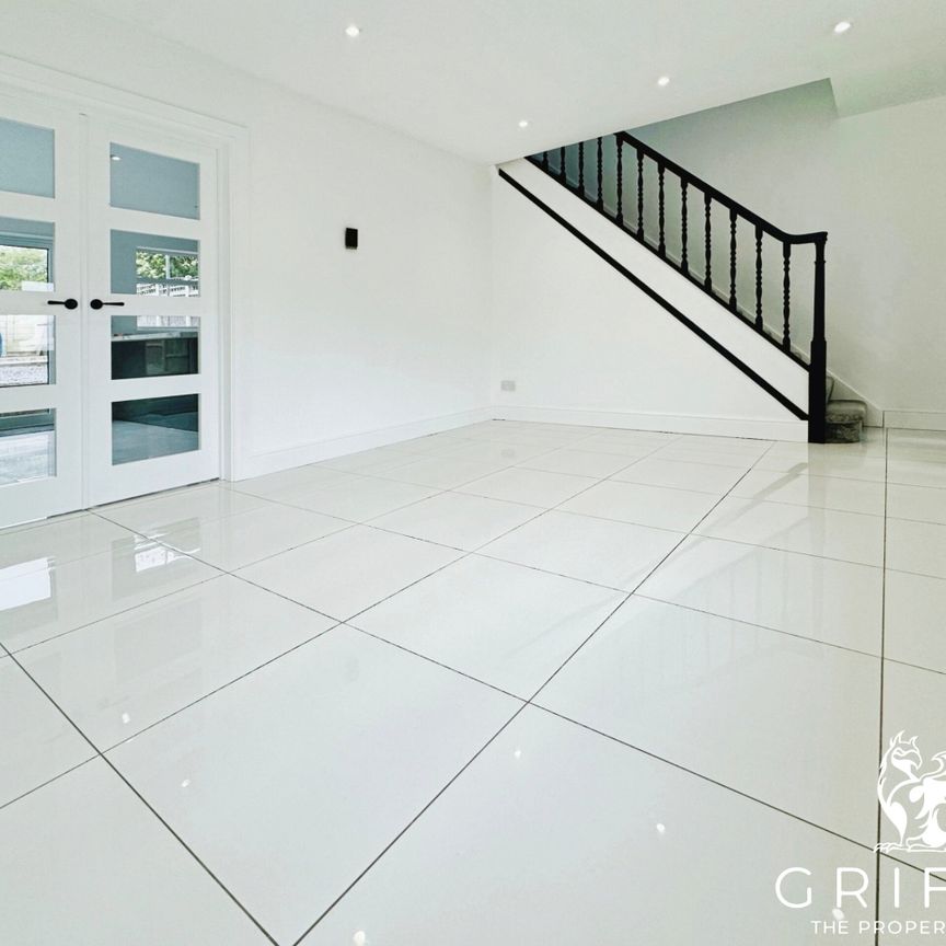 Somerset Road, Linford, Linford, SS17 - Photo 1
