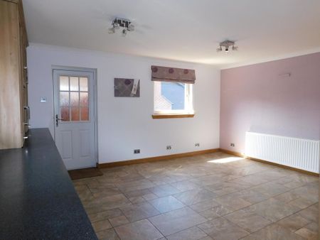 6 bedroom detached house to rent - Photo 3