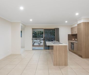 Contemporary Pimpama Family Home Available Now! - Photo 5