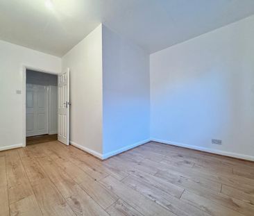 3 bedroom detached bungalow to rent - Photo 5