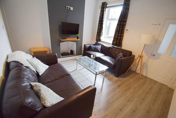 4 bedroom house share to rent - Photo 1