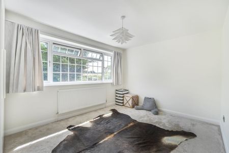 5 bedroom detached house to rent - Photo 4