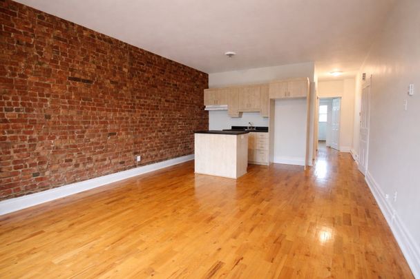 586 Rue Cuvillier, Montréal (Mercier, QC H1W - Photo 1