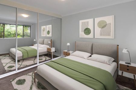 Two-Bedroom Townhouse in Prime Location – Backing Onto National Park - Photo 5