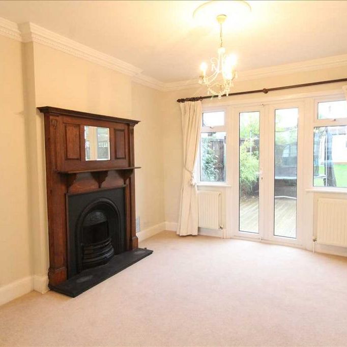 4 bedroom detached house to rent - Photo 1