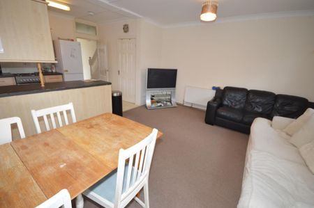 Bournemouth Wycliffe Road Winton, BH9, Dorset - Photo 3