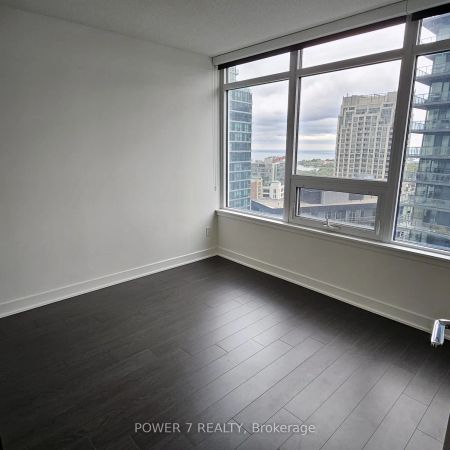 19 Bathurst Street N #2303 - Photo 4