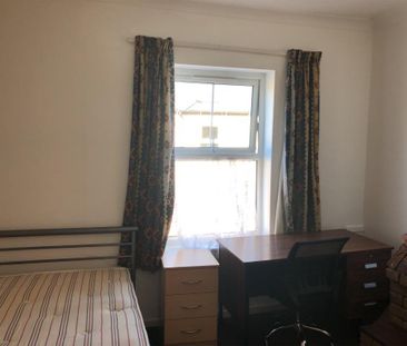 4 bedroom terraced house to rent - Photo 5