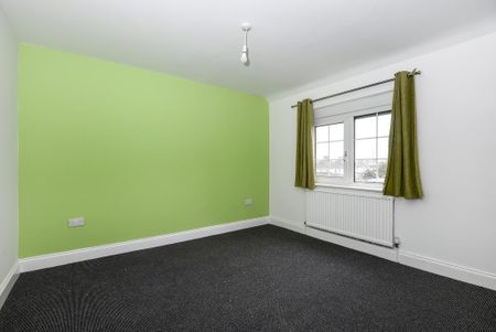 5 bedroom semi-detached house to rent - Photo 3