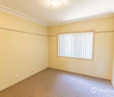 3 Bedroom House - South Tamworth - Photo 5