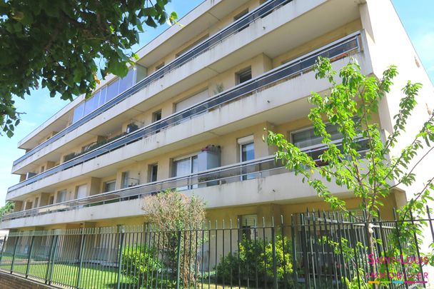 Appartement Poissy 2 pièces Centre-ville dans petite copropriété, - Photo 1