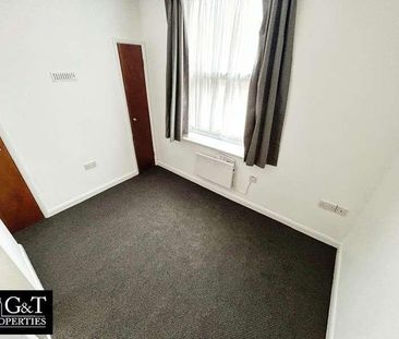 Flat, Comberton Terrace, Kidderminster, DY10 - Photo 4