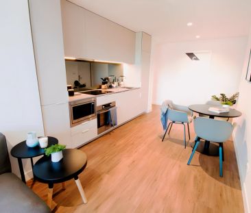 3 Bed Apartment with Terrace - Photo 2