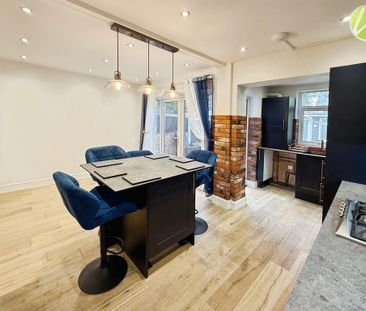 4 bedroom terraced house to rent - Photo 1