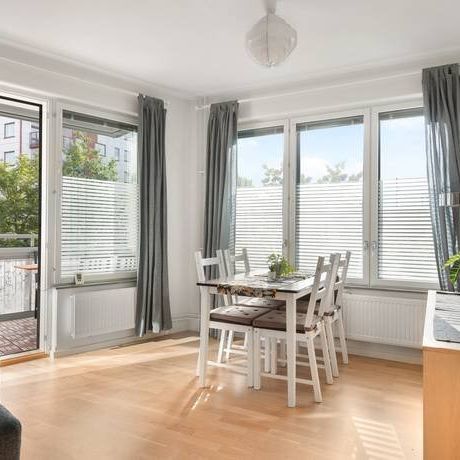 Persikogatan, Hässelby - Photo 1