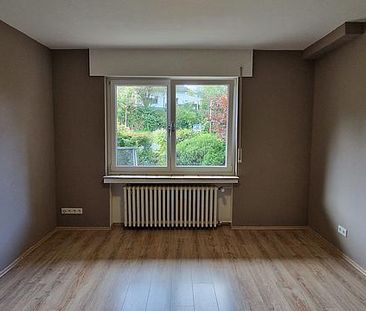 Singles aufgepasst: helle 2-Zimmer-Wohnung mit Einbauküche und Terr... - Photo 4