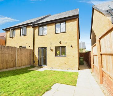 3 bedroom semi-detached house to rent - Photo 1