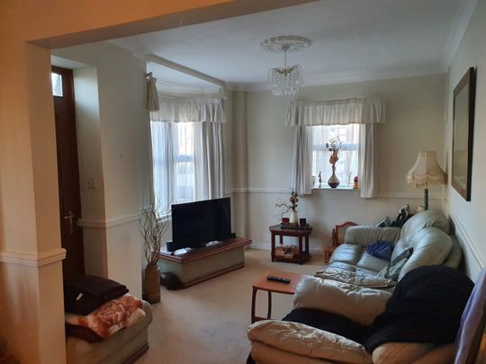 Room in a Shared House, Imperial Avenue, SO15 - Photo 1