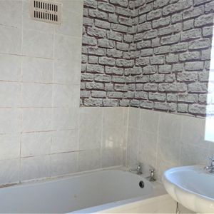 Maplewood Avenue - Photo 3