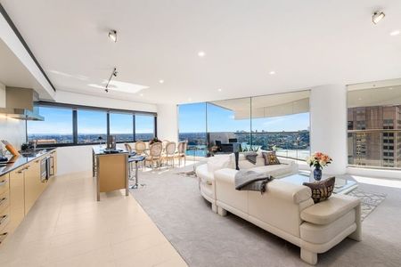 LIVE THE HIGH LIFE IN THE CELEBRATED COVE TOWER | Unfurnished - Photo 3