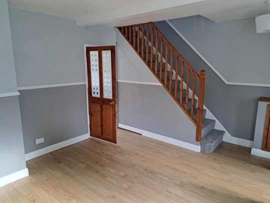3 Bed Terraced House, Sturminster Road, BS14 - Photo 1