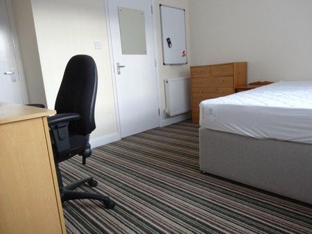 5 bedroom house share to rent - Photo 4