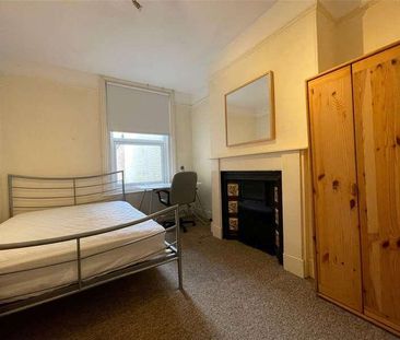 Mowbray Avenue, Exeter, Devon, EX4 - Photo 1
