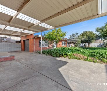 21 Lima Street, St Albans, Vic 3021 - Photo 5