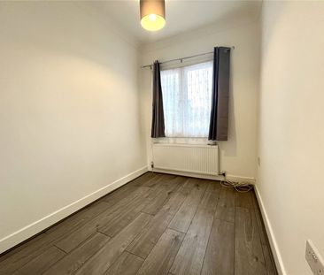 Okehampton Crescent, Welling, Kent, DA16 1DA - Photo 6