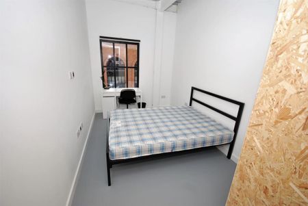 6 bedroom flat to rent - Photo 3