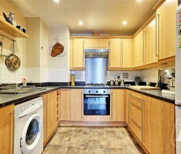 Tylers Ride, South Woodham Ferrers, Chelmsford, CM3 - Photo 2