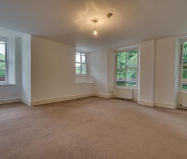 4 bedroom maisonette to rent - Photo 1