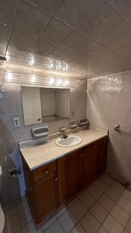 For Lease - 93 Windermere Avenue, Toronto, Ontario - Photo 2