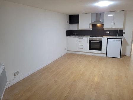 2 Bed Flat, Mayfield Road, M16 - Photo 3